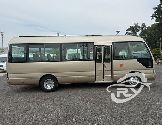Good Condition Diesel Engine Toyota Coaster Bus