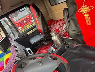 Used SHACMAN 8X4 Dump Truck
