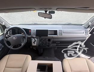 Used Toyota Hiace 13 Seats Mini Van