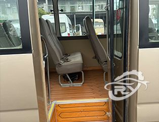 Good Condition Diesel Engine Toyota Coaster Bus
