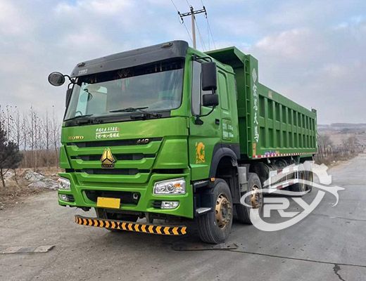 Used SINOTRUCK 8X4 Dump Truck