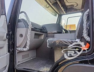 Used SINOTRUCK 8X4 RHD Dump Truck